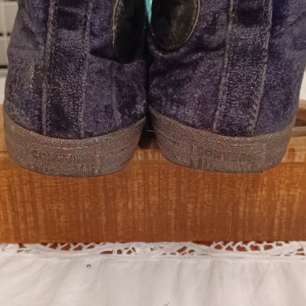 Converse - Picture 3 of 4
